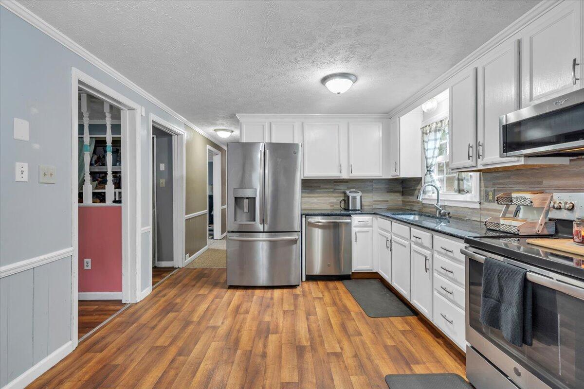 811 Ball Park Road Eagle Rock, VA 24085 - Photo 14 of 51 15-MIB05071