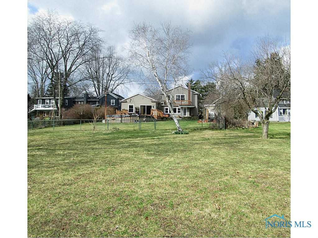 31 South River Road Waterville, OH 43566 - Photo 2 of 18 Exterior Back.