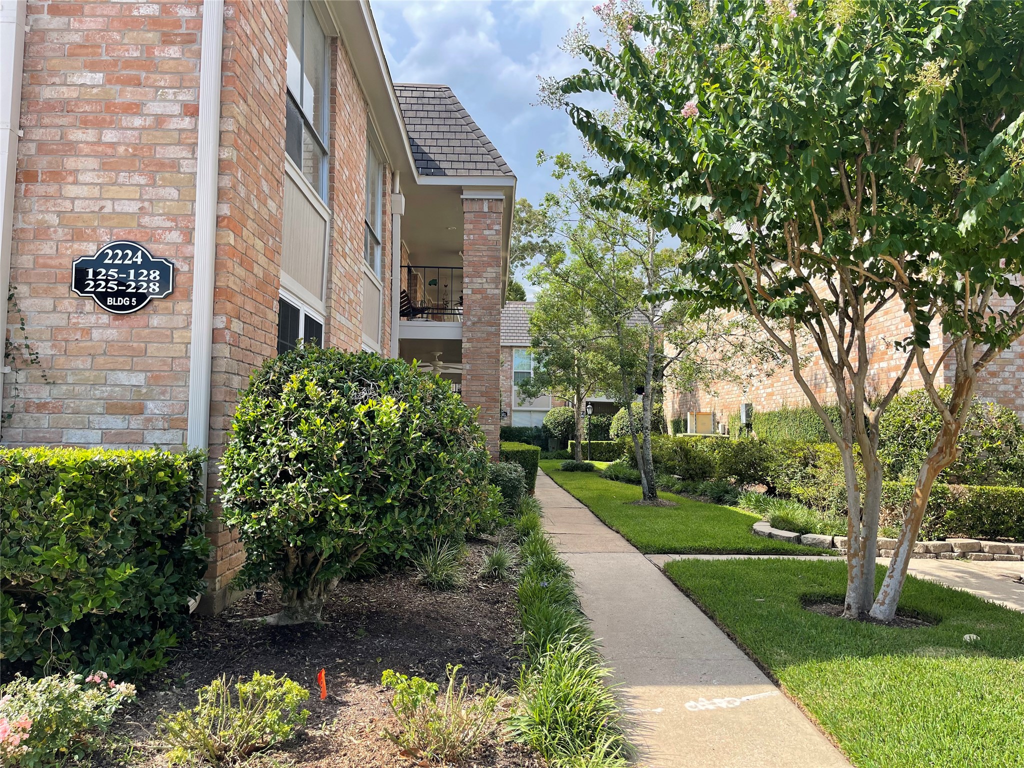 2224 South Piney Point Road, Unit 227 Houston, TX 77063 - Photo 27 of 30