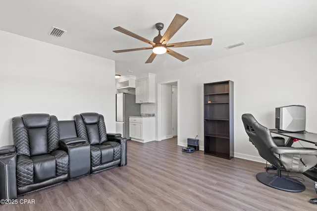 $2,100 | 1914 Clay Avenue, Panama City, FL 32405