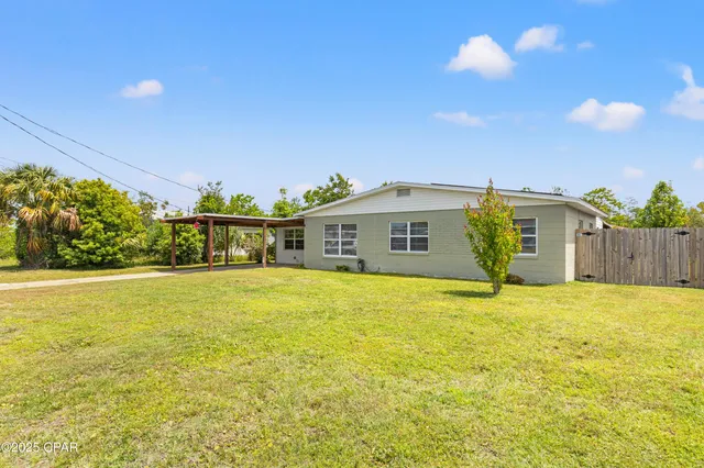 $2,100 | 1914 Clay Avenue, Panama City, FL 32405