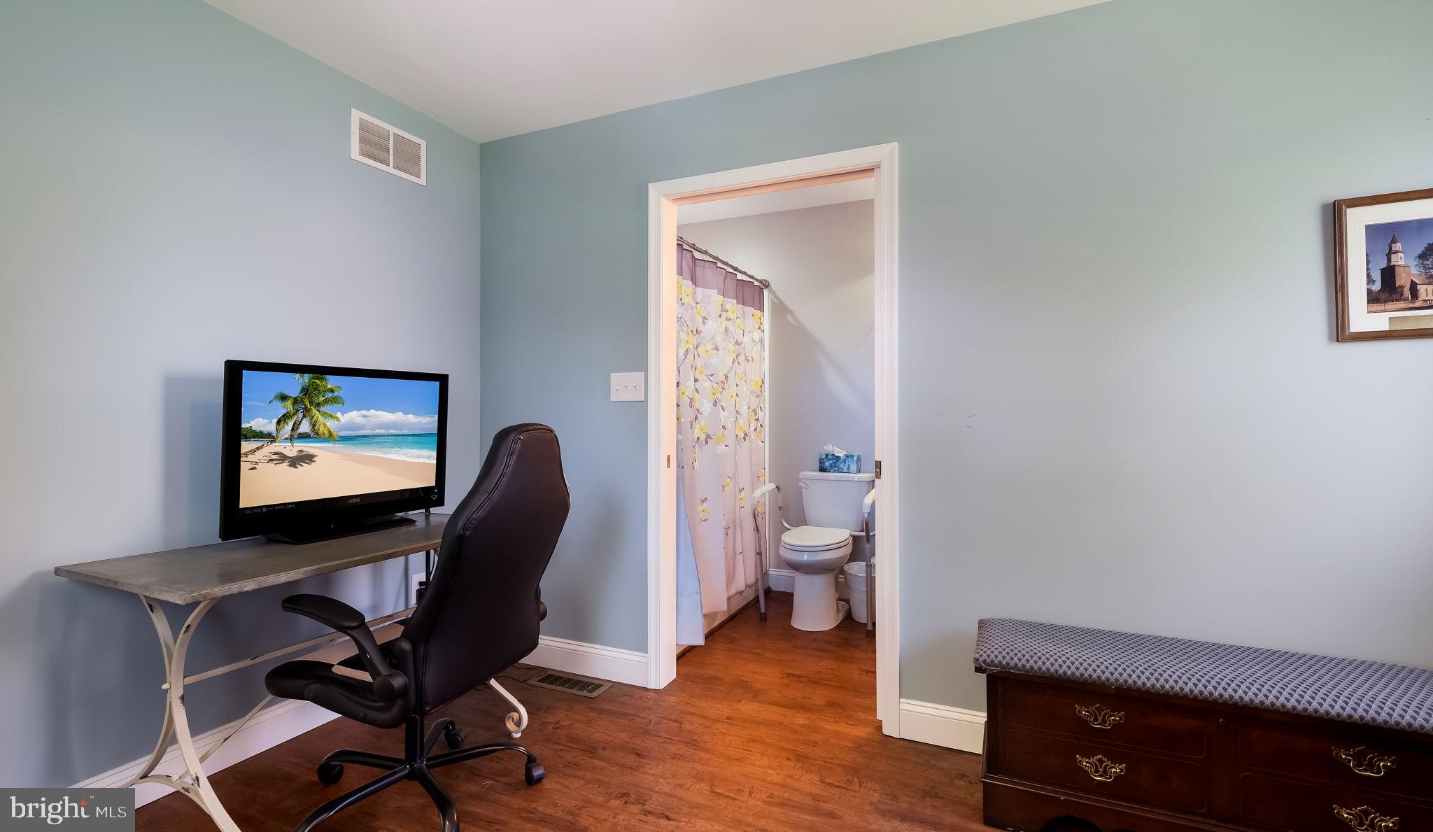 207 Worrell Drive Springfield, PA 19064 - Photo 21 of 34