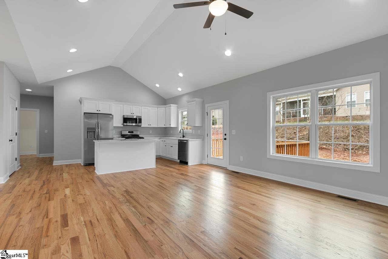 314 Edens Ridge Drive Six Mile, SC 29682 - Photo 16 of 36 Gallery Image 16