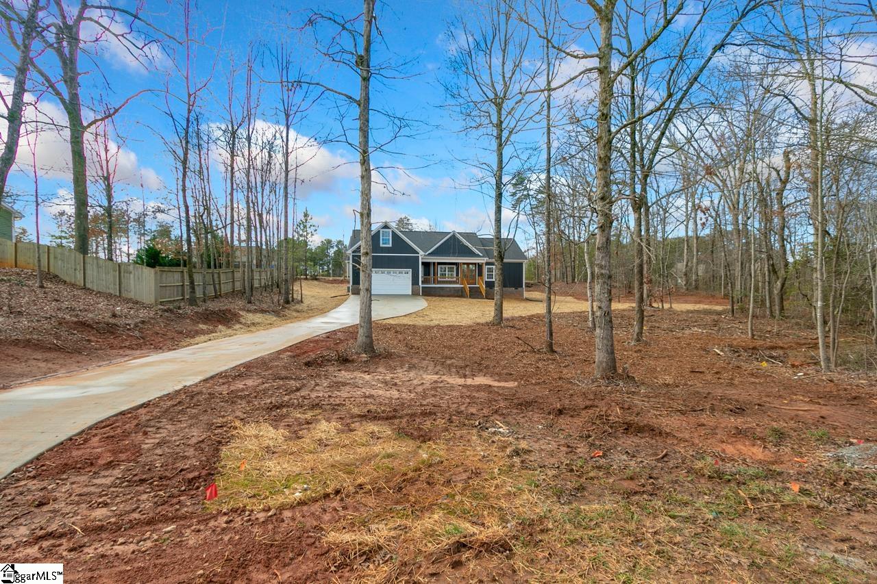 314 Edens Ridge Drive Six Mile, SC 29682 - Photo 3 of 36 Gallery Image 3