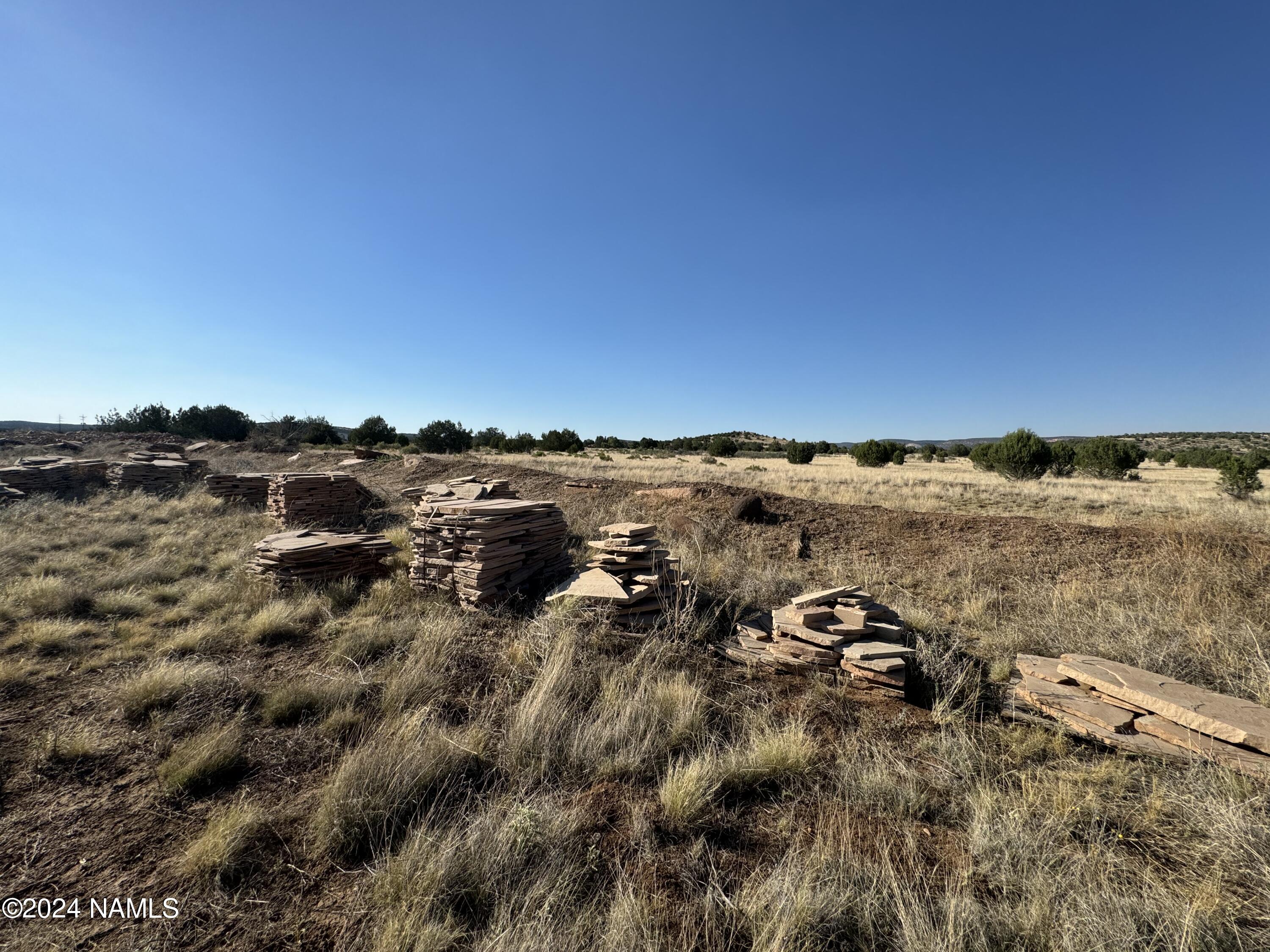 48501 North Double A Rnch Road Ash Fork, AZ 86320 - Photo 18 of 28 20240709_002019380_iOS