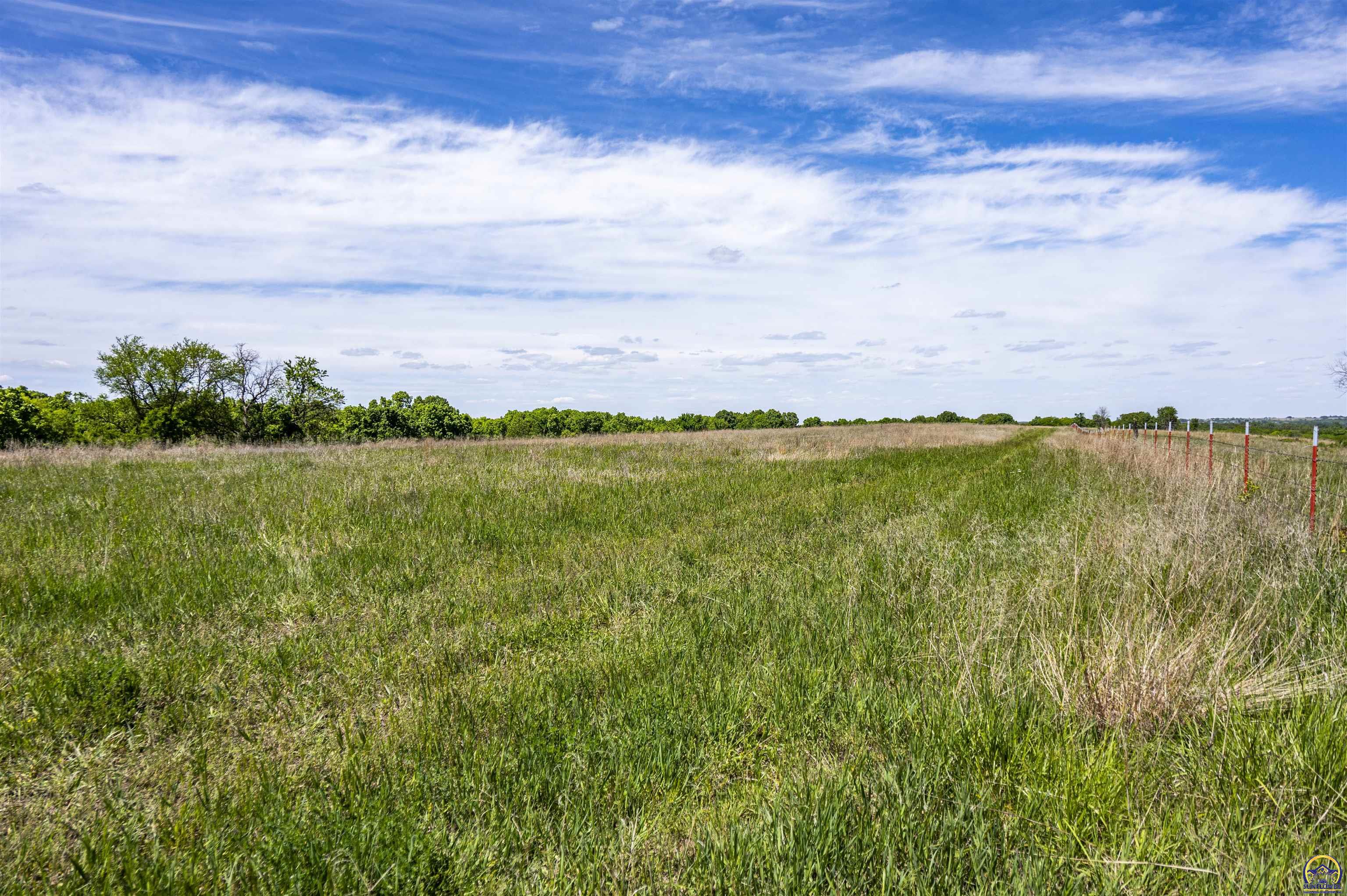 2026 Northwest Douglas Road Topeka, KS 66615 - Photo 46 of 94