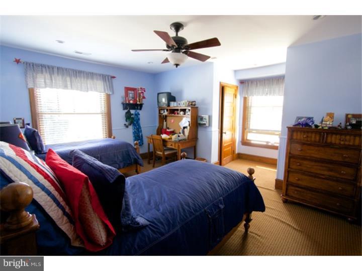 12 Tenby Road Havertown, PA 19083 - Photo 15 of 25