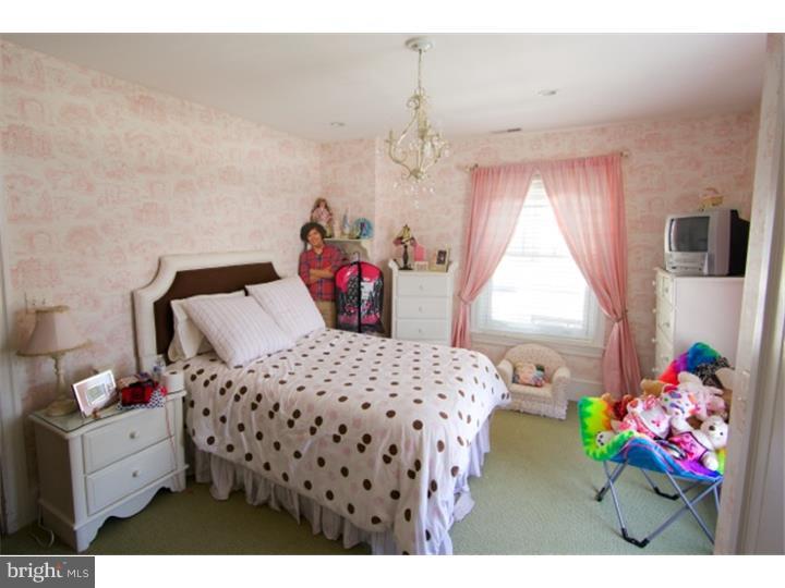 12 Tenby Road Havertown, PA 19083 - Photo 16 of 25