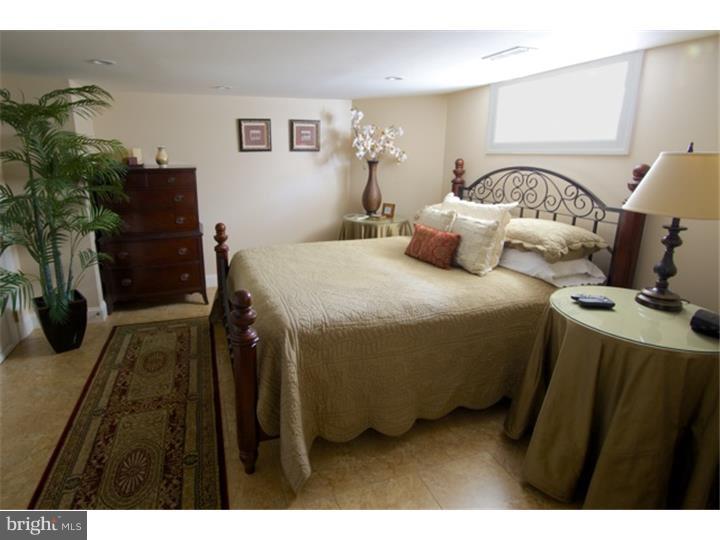 12 Tenby Road Havertown, PA 19083 - Photo 22 of 25