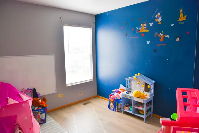 $300,000 | 908 Countrywood Drive, Zion, IL 60099