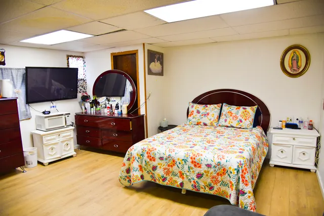 $300,000 | 908 Countrywood Drive, Zion, IL 60099