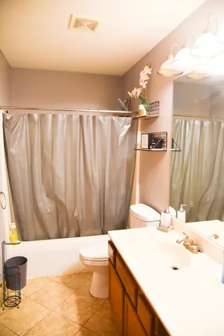 $300,000 | 908 Countrywood Drive, Zion, IL 60099