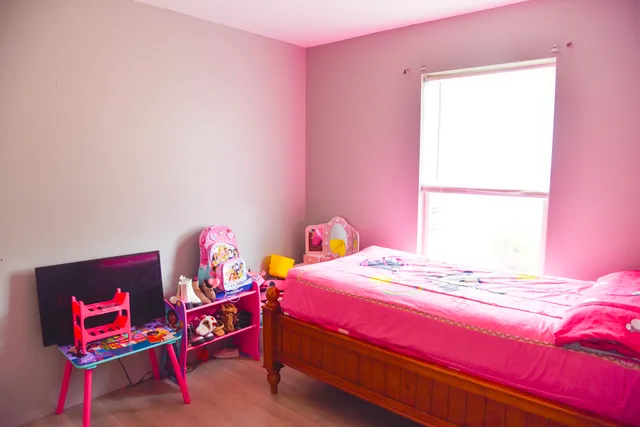 $300,000 | 908 Countrywood Drive, Zion, IL 60099