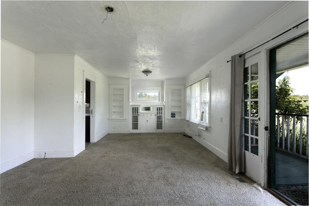 11717 Michael Road White City, OR 97503 - Photo 14 of 39 Entrance