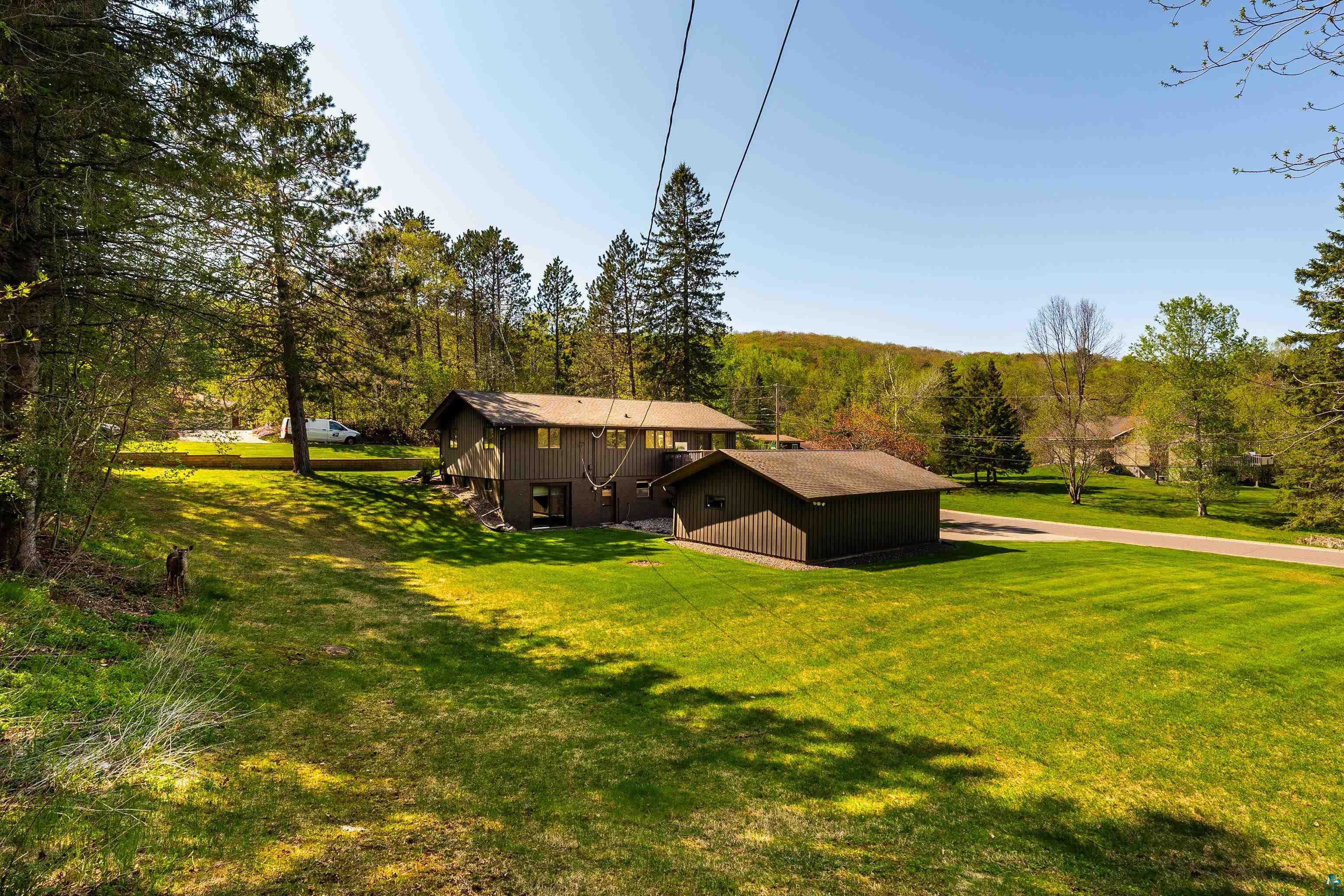 2144 Harvard Avenue Duluth, MN 55803 - Photo 4 of 59