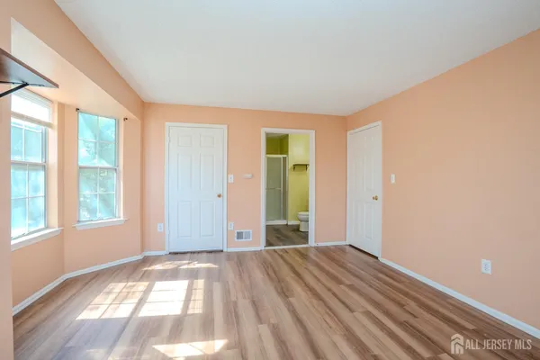 $360,000 | 17 Pembrook Avenue, North Brunswick, NJ 08902