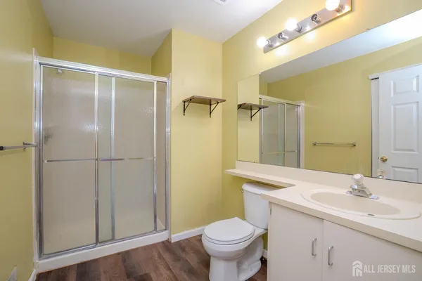 $360,000 | 17 Pembrook Avenue, North Brunswick, NJ 08902