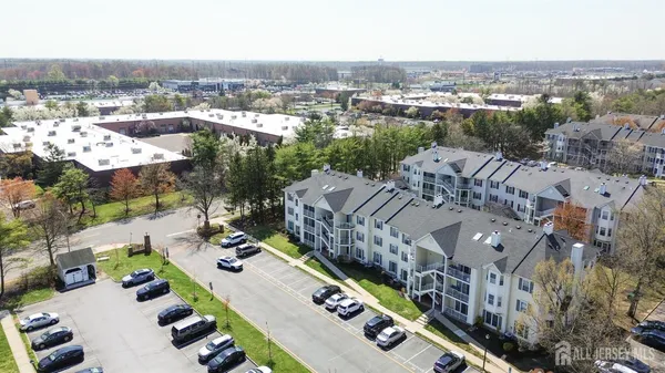 $360,000 | 17 Pembrook Avenue, North Brunswick, NJ 08902