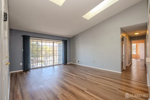 $360,000 | 17 Pembrook Avenue, North Brunswick, NJ 08902