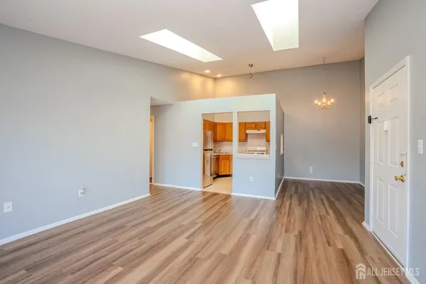 $360,000 | 17 Pembrook Avenue, North Brunswick, NJ 08902