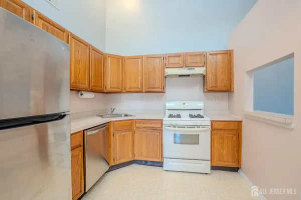 $360,000 | 17 Pembrook Avenue, North Brunswick, NJ 08902