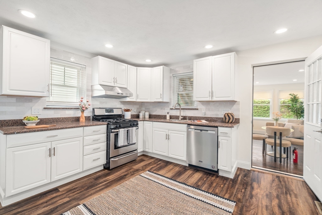 16 Pitman Street, Unit 16 Somerville, MA 02143 - Photo 6 of 17