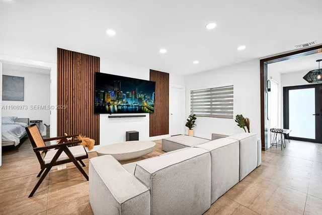 $6,250 | 85 Northwest 47th Street, Miami, FL 33127