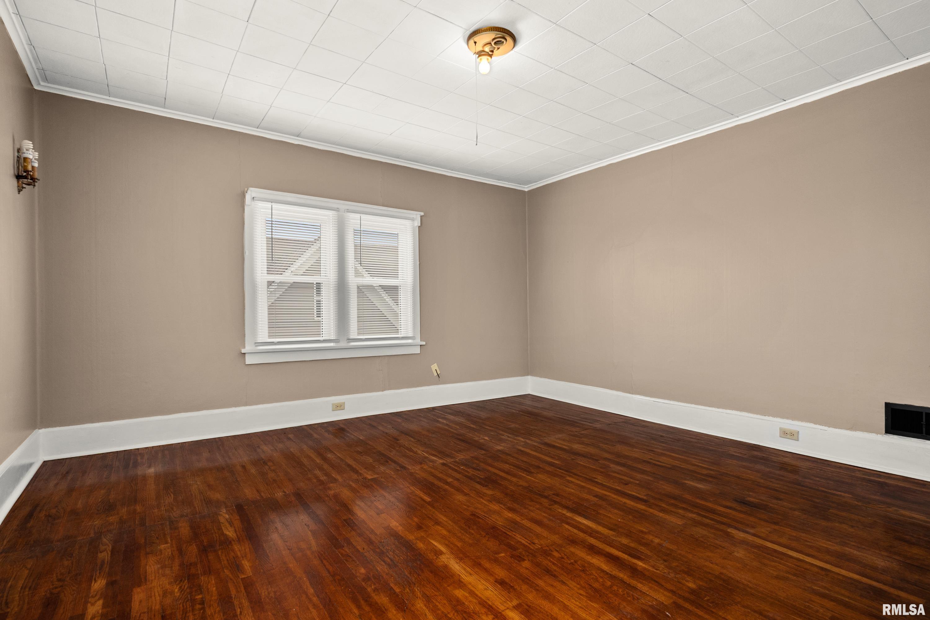 1249 North 5th Street Chillicothe, IL 61523 - Photo 34 of 37