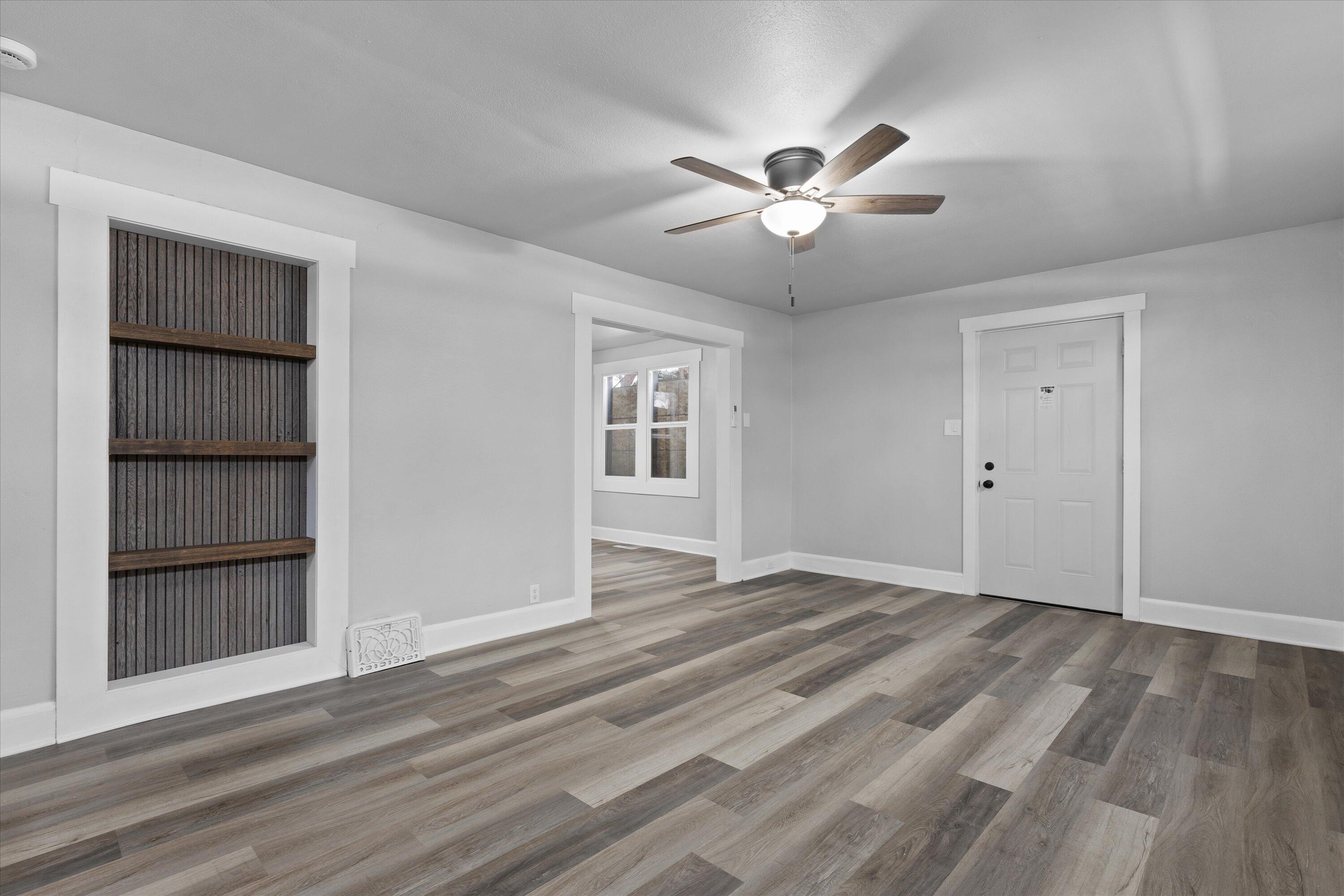 2602 West Port Sunlight Way Milwaukee, WI 53209 - Photo 11 of 44 29-IMG_9026