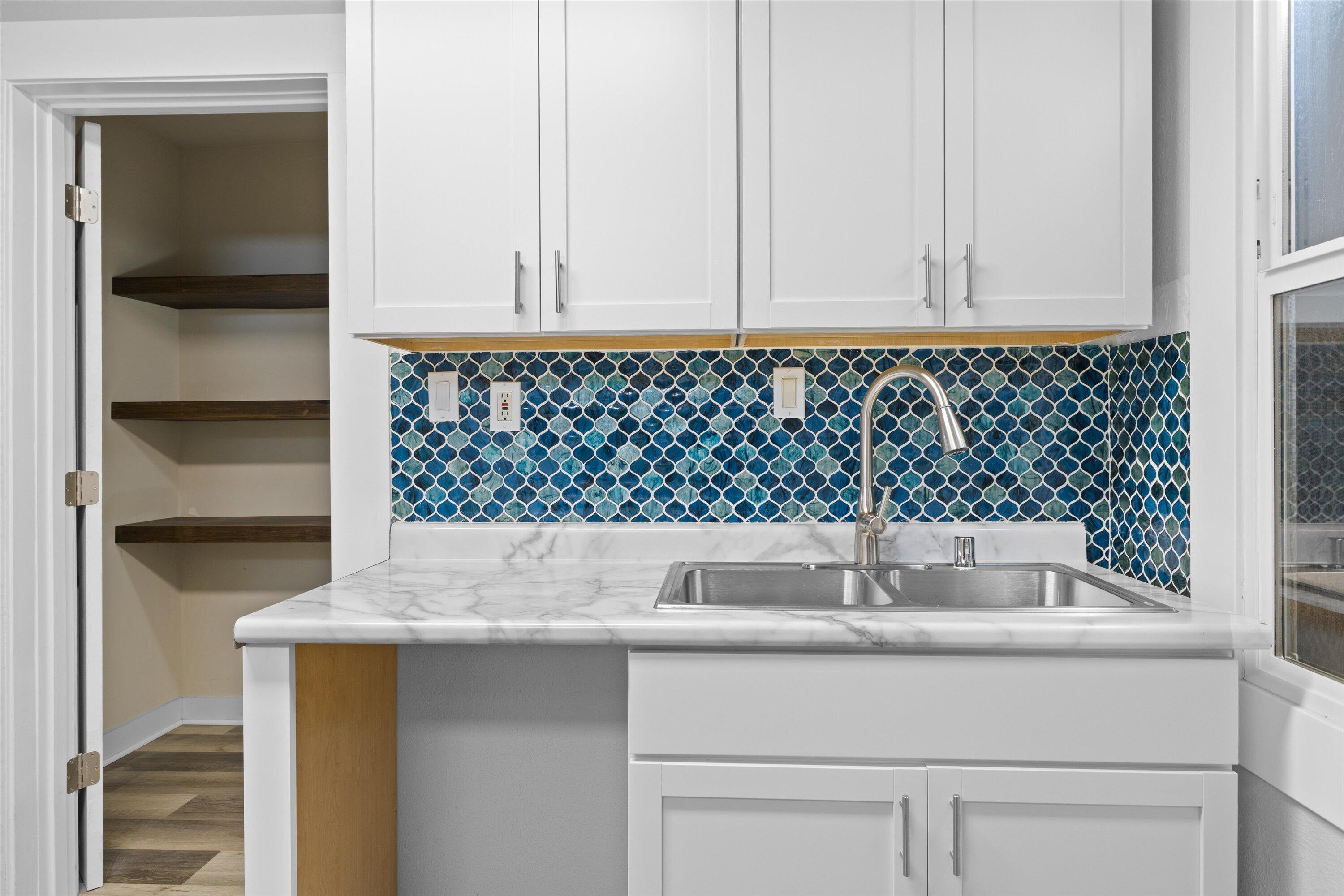 2602 West Port Sunlight Way Milwaukee, WI 53209 - Photo 16 of 44 25-IMG_8972