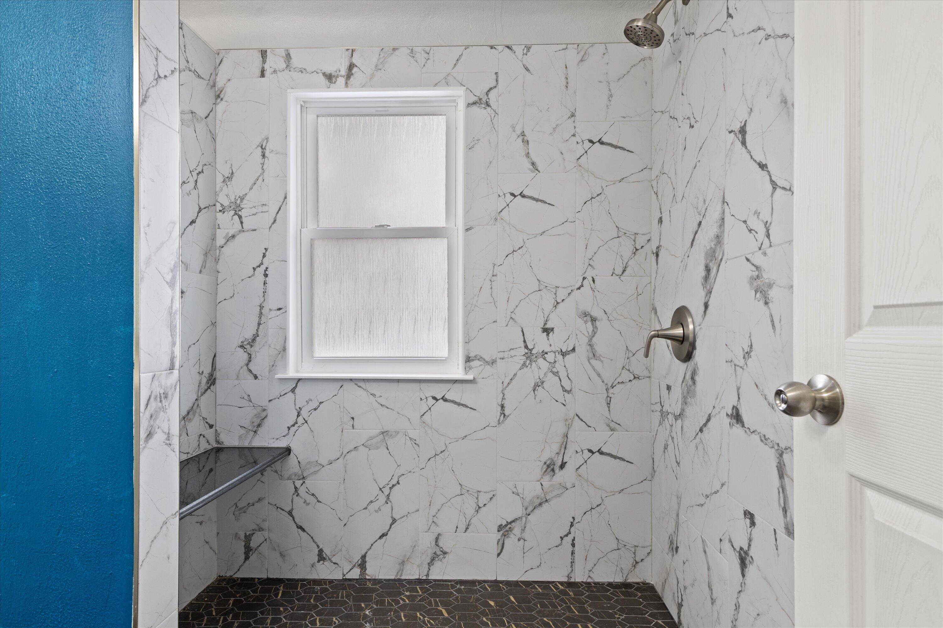 2602 West Port Sunlight Way Milwaukee, WI 53209 - Photo 26 of 44 19-IMG_8909