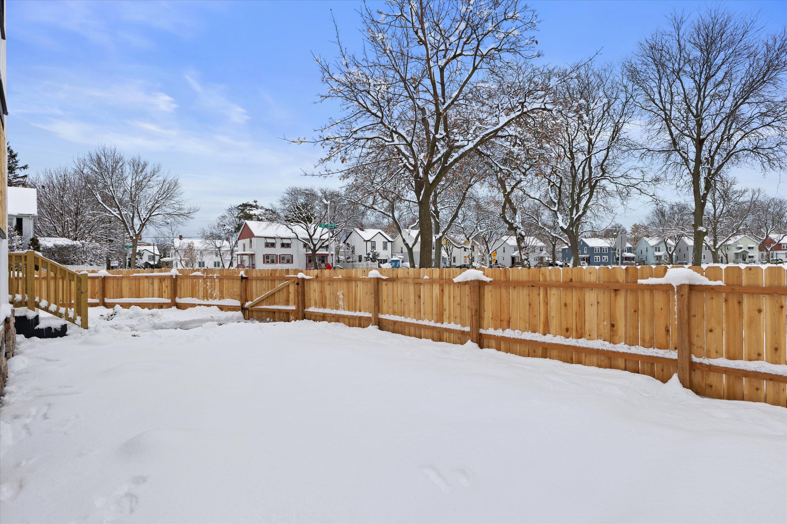 2602 West Port Sunlight Way Milwaukee, WI 53209 - Photo 36 of 44 42-IMG_9140