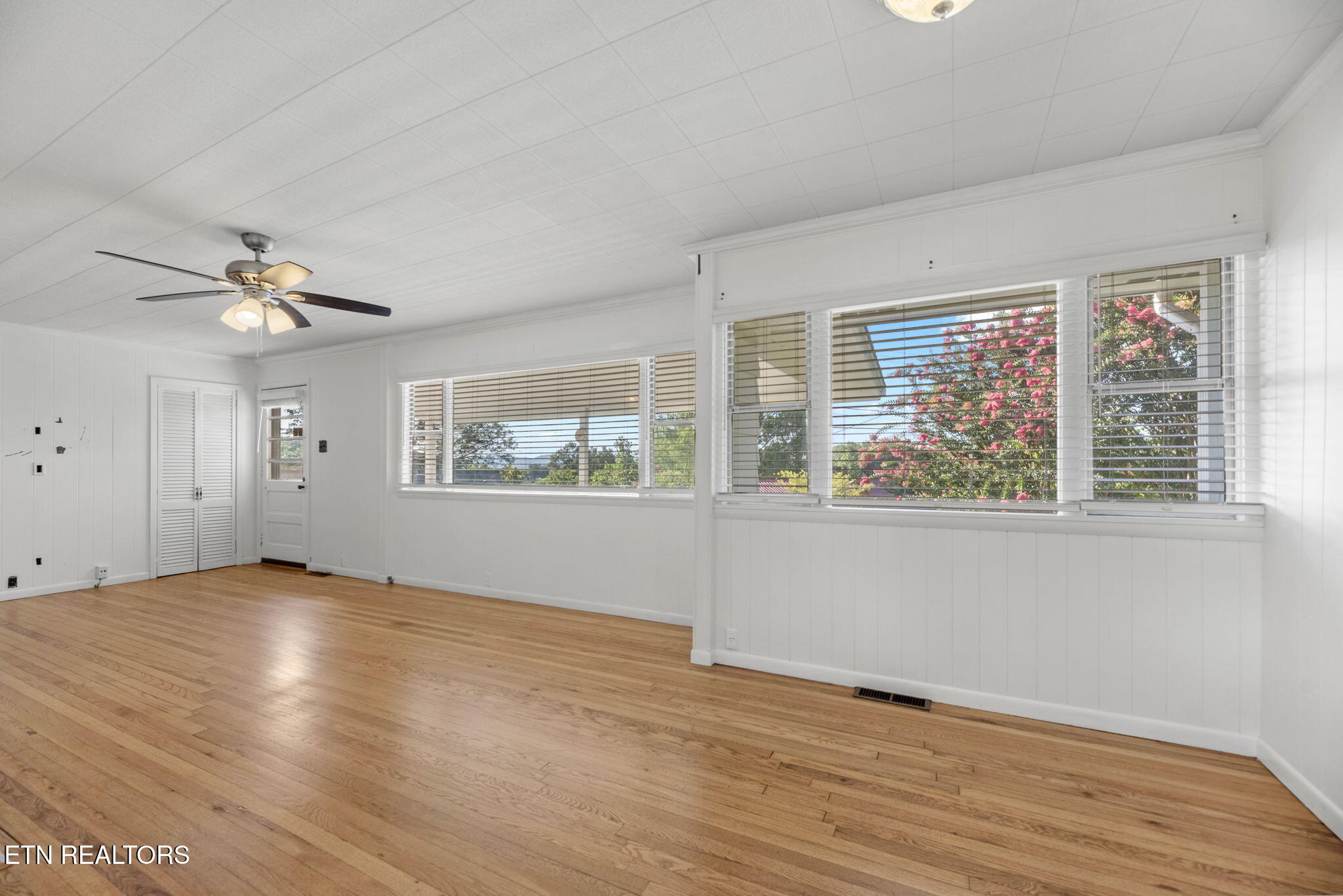 100 Upsal Road Oak Ridge, TN 37830 - Photo 7 of 28 7-web-or-mls-Upsal00 (25)