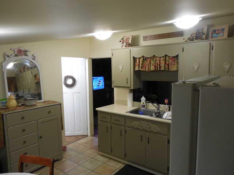100 Crowe Road Renfrew, PA 16053 - Photo 5 of 10 Kitchen.