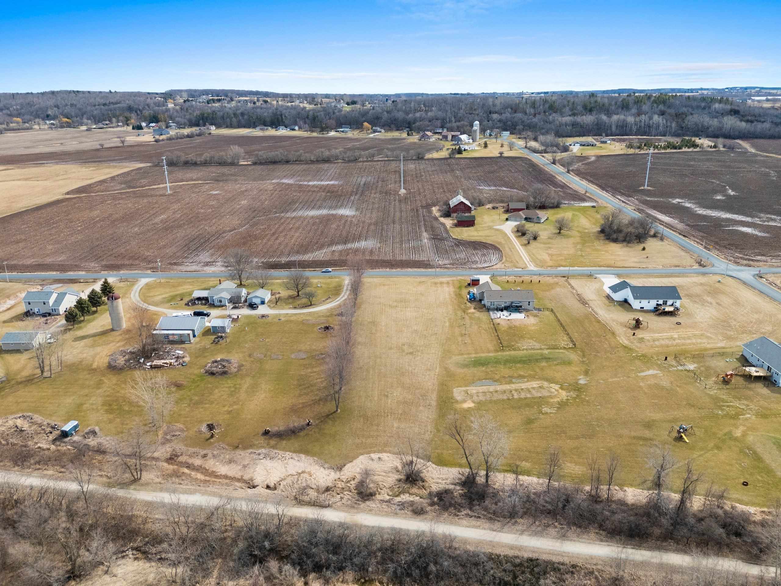 6500 Deuster Road Greenleaf, WI 54126 - Photo 10 of 19