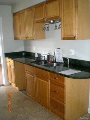 16969 Stephens Road Eastpointe, MI 48021 - Photo 4 of 8 DSCN5771