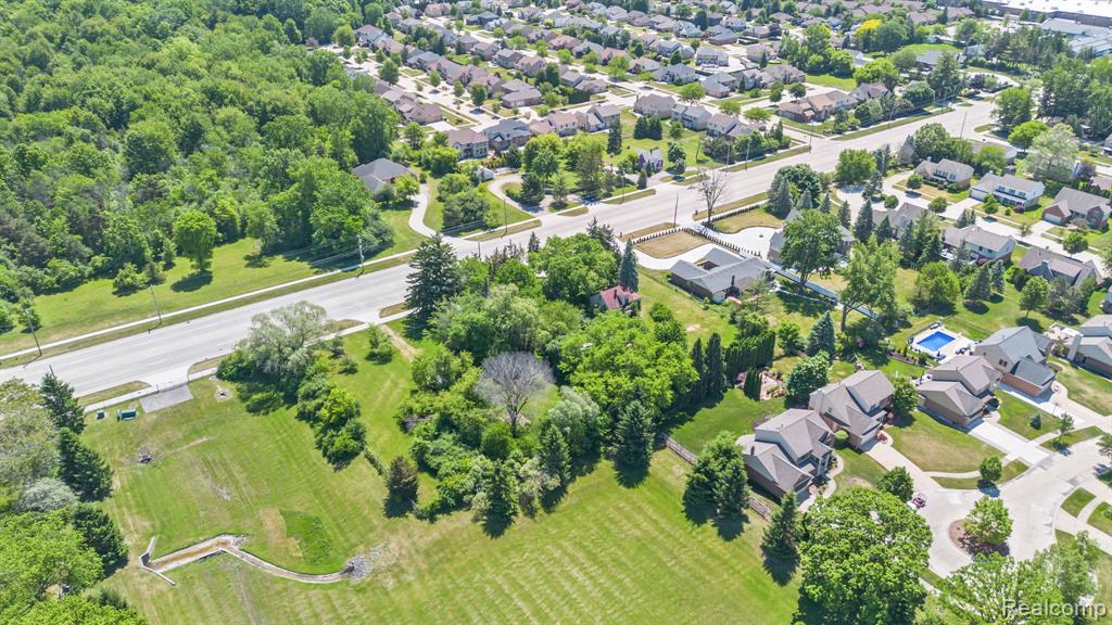 42021 Dequindre Road Troy, MI 48085 - Photo 14 of 16