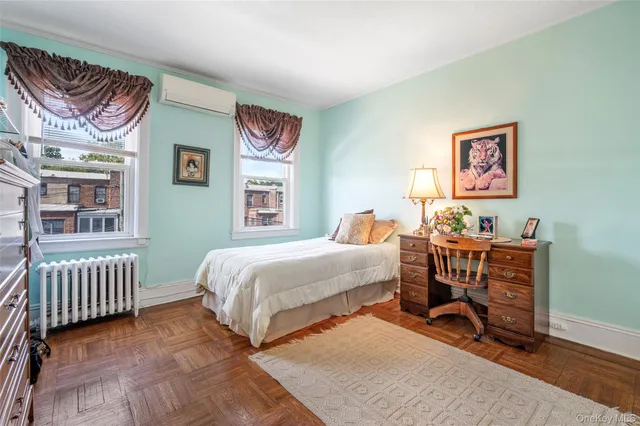 $950,000 | 64-30 83rd Place | Middle Village