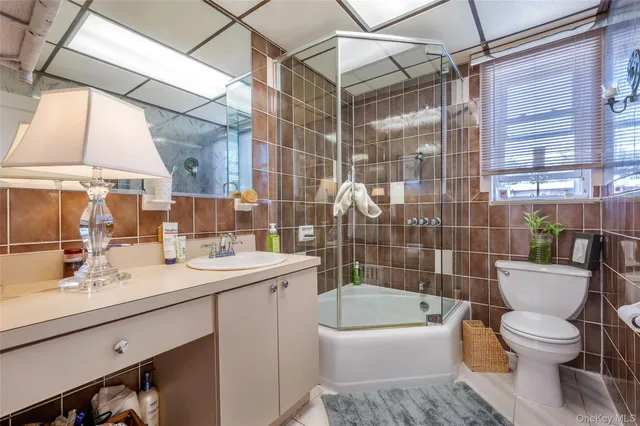 $950,000 | 64-30 83rd Place | Middle Village