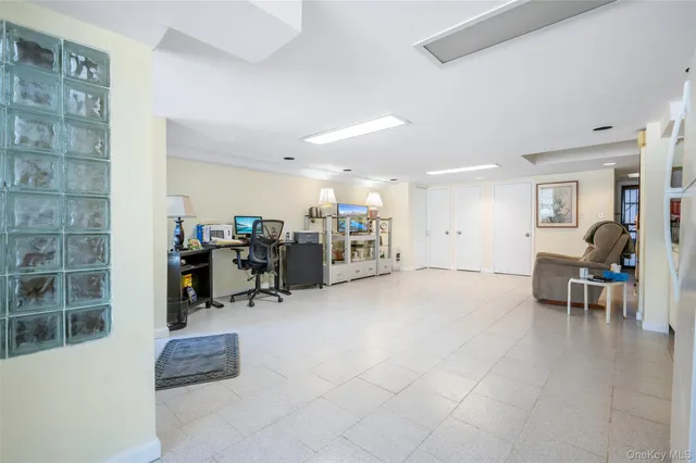 $950,000 | 64-30 83rd Place | Middle Village