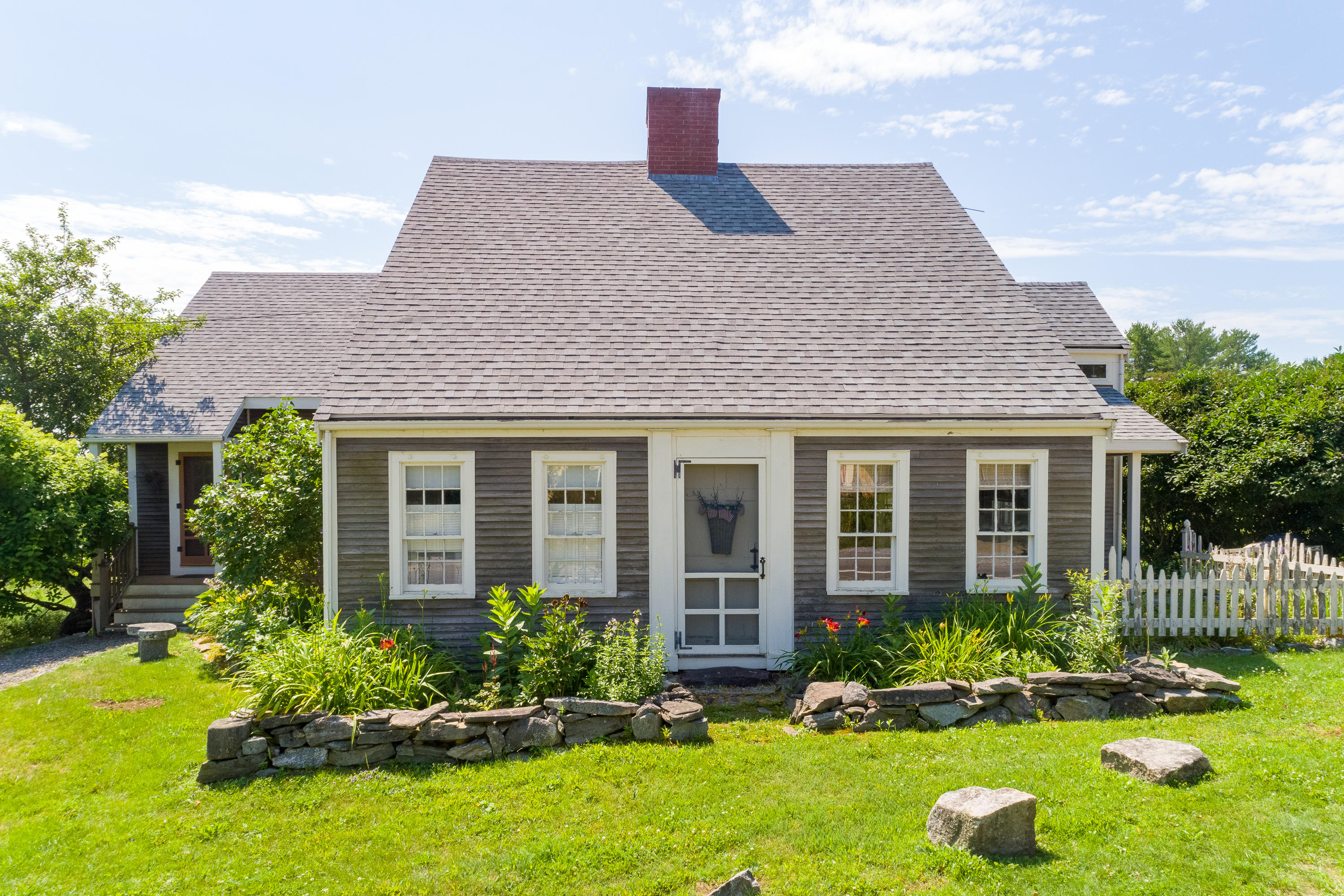 1439 Highway 32 Bristol, ME 04564 - Photo 1 of 54 Front of home