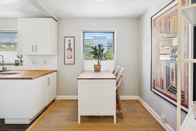 $325,000 | 4929 North Wolcott Avenue, Unit 1A, Chicago, IL 60640