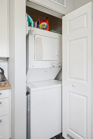 $325,000 | 4929 North Wolcott Avenue, Unit 1A, Chicago, IL 60640