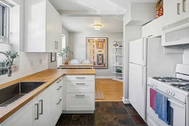 $325,000 | 4929 North Wolcott Avenue, Unit 1A, Chicago, IL 60640