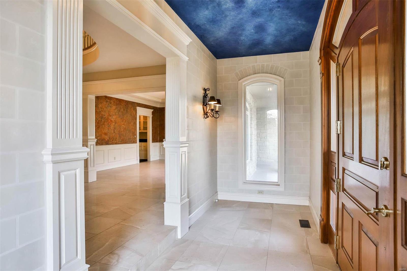 325 Conway Hill Road Town and Country, MO 63141 - Photo 5 of 88