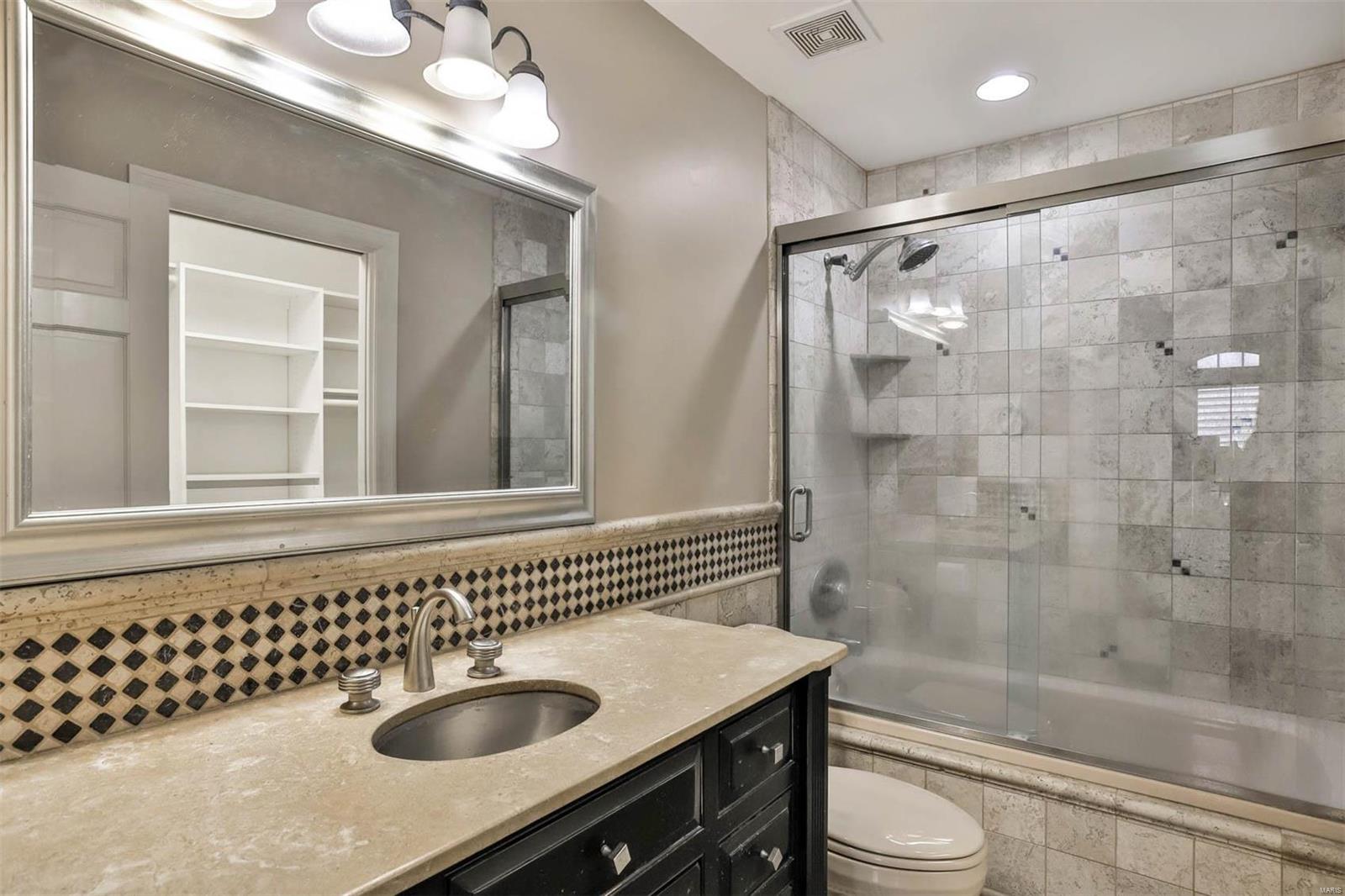 325 Conway Hill Road Town and Country, MO 63141 - Photo 53 of 88