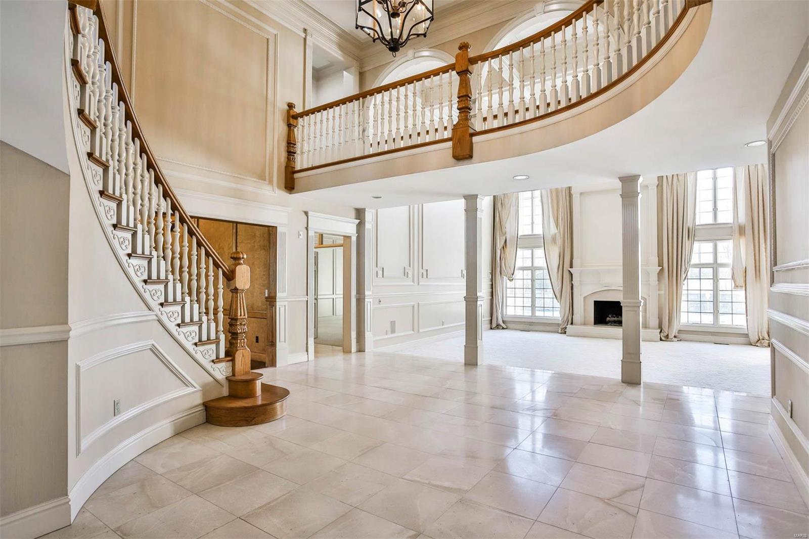 325 Conway Hill Road Town and Country, MO 63141 - Photo 6 of 88