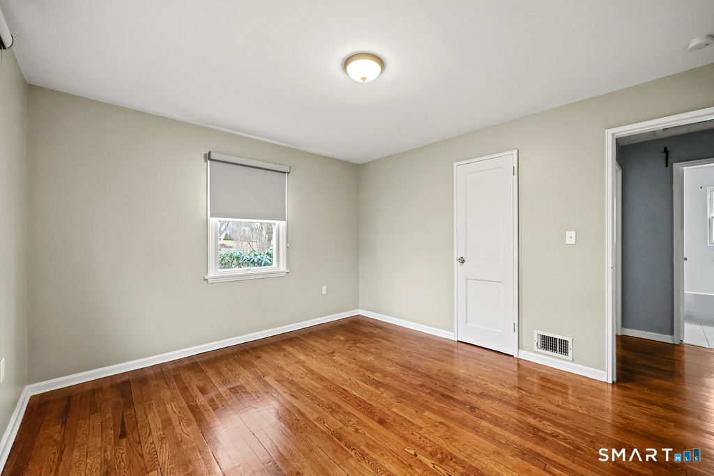 125 Twin Brook Road Hamden, CT 06514 - Photo 14 of 27