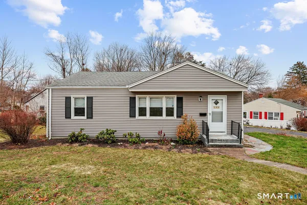 $3,000 | 125 Twin Brook Road, Hamden, CT 06514