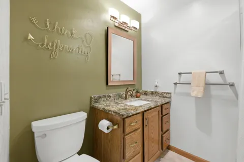 $435,000 | 7925 West Oakbrook Circle, Madison, WI 53717